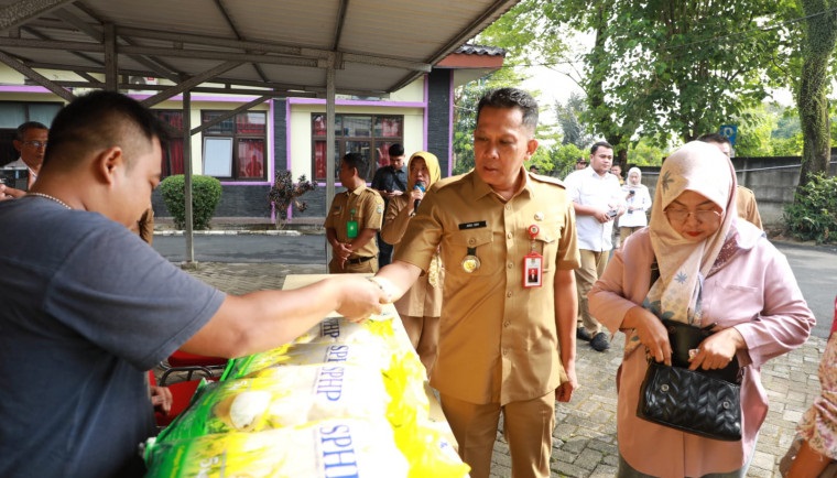 Tekan Inflasi, Pemkab Tangerang Gelar Pasar Murah