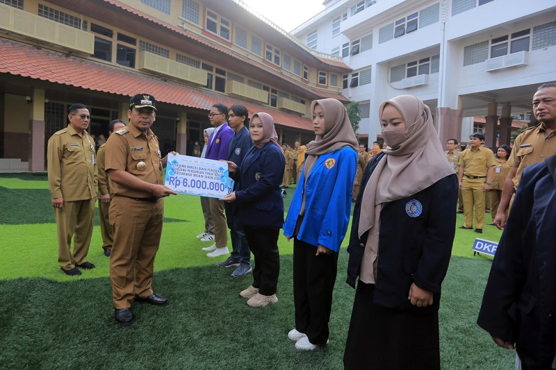 1.210 Mahasiswa Kota Tangerang Terima Bantuan Biaya Pendidikan