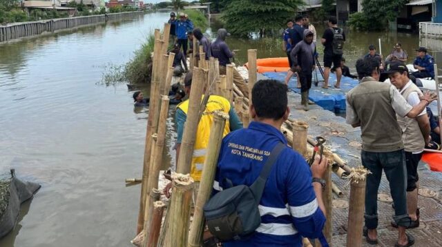 Tanggul Periuk Jebol: DPUPR Kota Tangerang Maksimalkan 15 Pompa Air