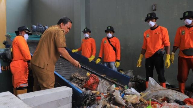 50 Ton Sampah di TPA Rawa Kucing Diolah Jadi Bahan Bakar