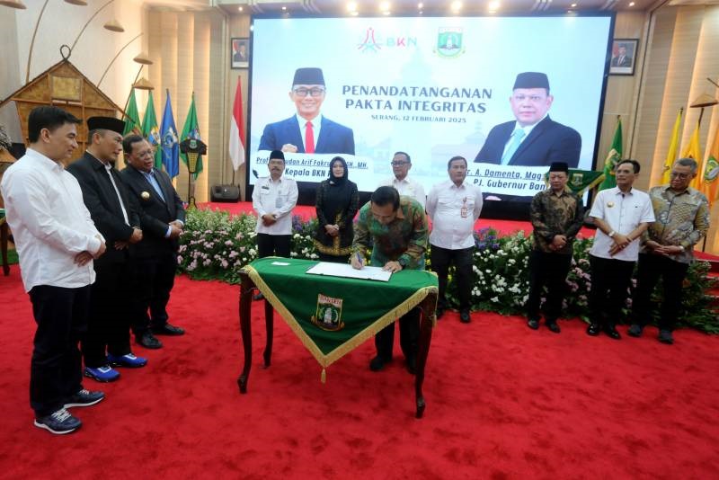 Pj Walikota Tangerang Hadiri Penandatanganan Pakta Integritas Manajemen Talenta