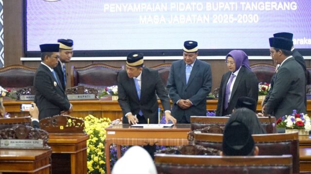 Bupati Maesyal Paparkan Program Unggulan di Rapat Paripurna DPRD