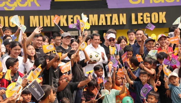Bupati Tangerang Resmikan Stadion Mini di Legok