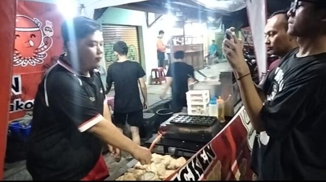 Gen Steak dan Takoyaki: Kuliner Gen Z Yang Lagi Hits di Kota Tangerang