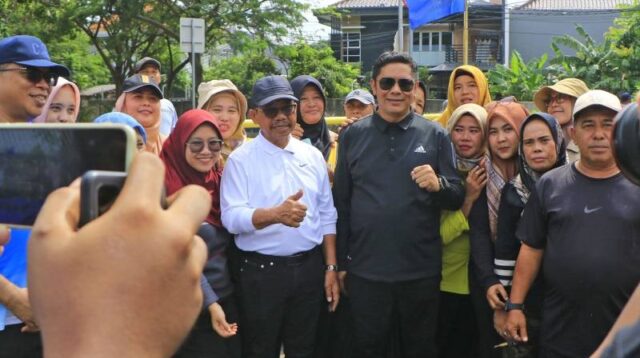 Sachrudin-Maryono Turun Tangan Bersihkan Kali Sipon