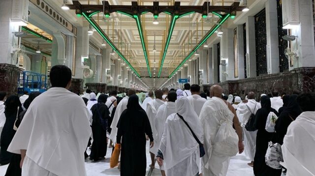 Imigrasi Tunda Keberangkatan 1.243 Jemaah Haji Nonprosedural