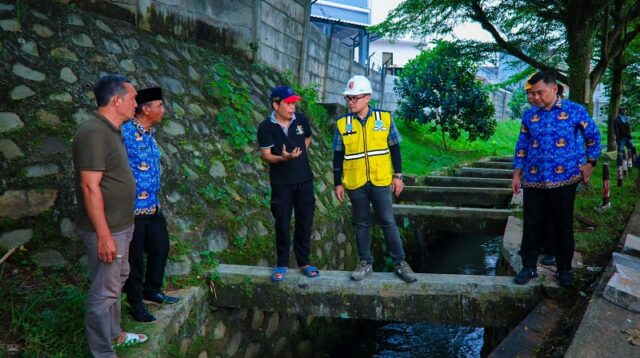Pilar Minta Pengembang Segera Perbaiki Dinding Panel Serpong Lagoon