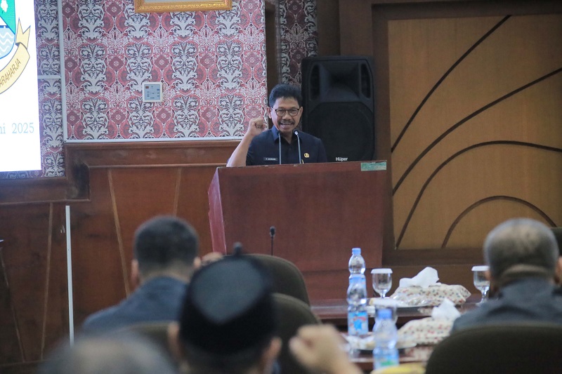 Walikota Tangerang Tanggapi Masukan Fraksi DPRD Terkait Dua Raperda