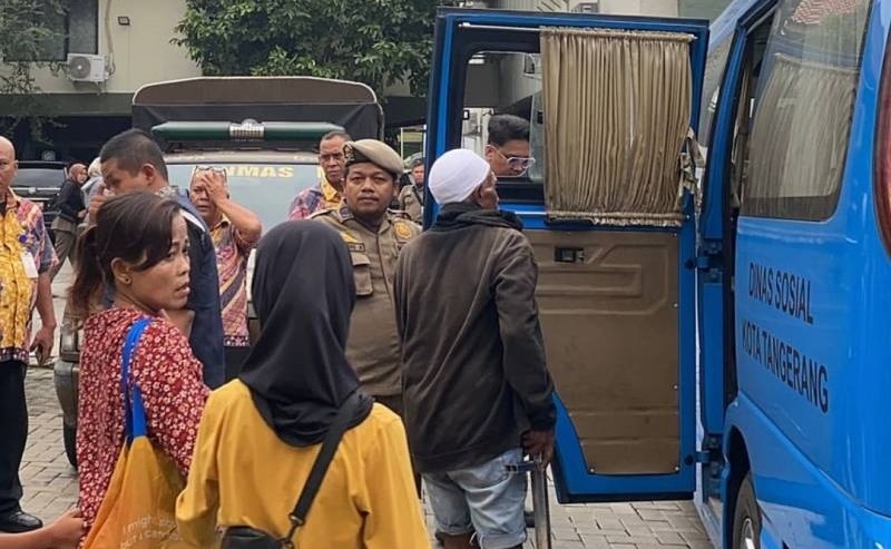Satpol PP Kota Tangerang Tertibkan Tunawisma