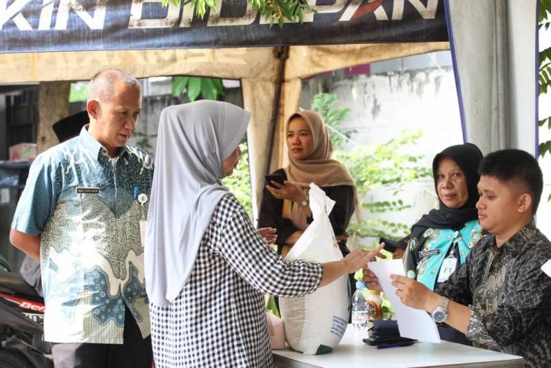 66.245 Keluarga di Kota Tangerang Terima Bansos Beras 20 Kilogram