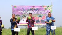 Bupati Tangerang Serahkan Bantuan Mesin Pertanian