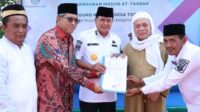 Bupati Tangerang Letakkan Batu Pertama Masjid At-Taubah