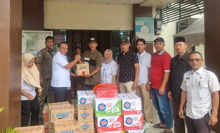 Banjir Surut, Dapur Umum Tetap Salurkan Bantuan Makanan