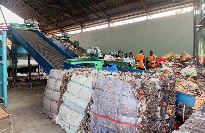 DLH Kota Tangerang Genjot Produksi dari Sampah