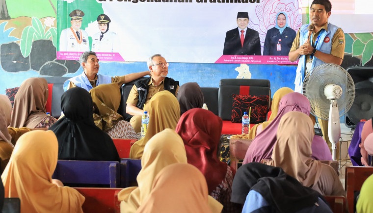Inspektorat Minta Warga Laporkan Pungli di Sekolah