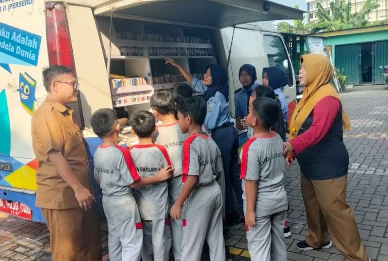 Perpustakaan Keliling Hadirkan Literasi ke SDN Sukasari 4