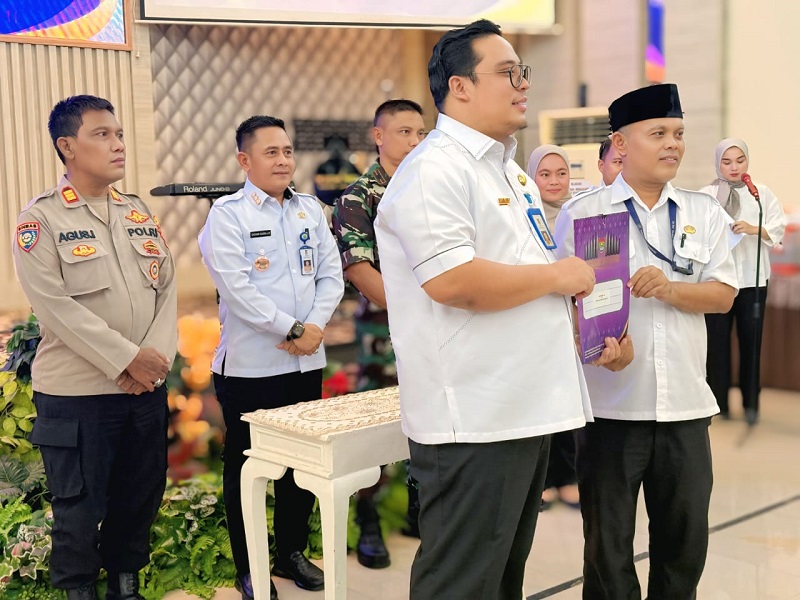 Dwi Chandra Resmi Jabat Sekcam Kelapa Dua