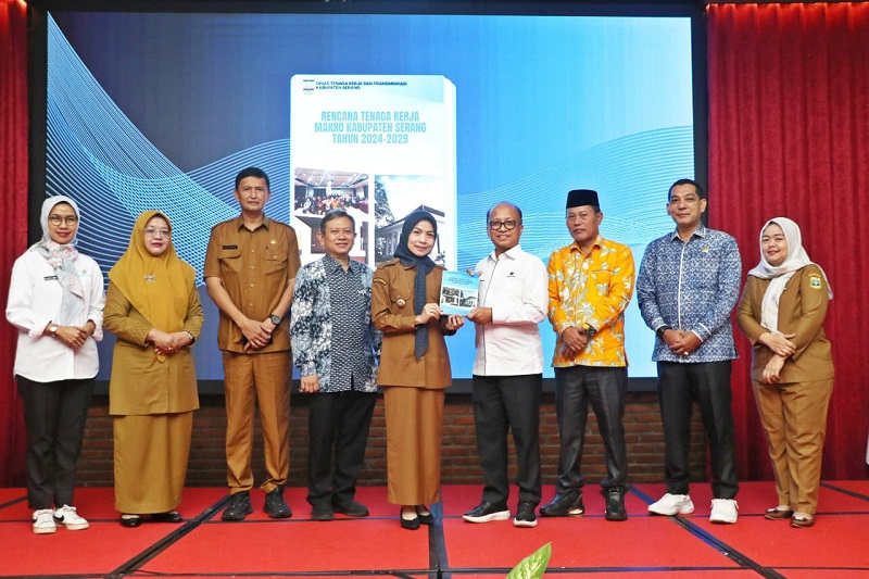 Luncurkan Buku RTK Makro, Kemnaker Apresiasi Komitmen Bupati Serang