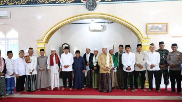 Bupati Tangerang Gelar Jumling di Masjid Jami Hidayatussolihin
