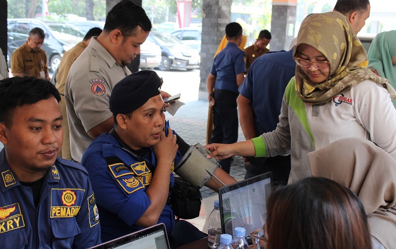 Jaga Kesehatan Petugas, BPBD Kota Tangerang Gelar Pemeriksaan Rutin