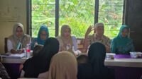 Dokter Spesialis Anak Periksa Balita Stunting di Cileles