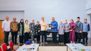 Walikota Tangsel Dampingi Komisi VIII DPR RI Kunjungi Sekolah Rakyat