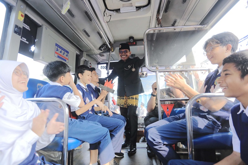 Pemkot Tangerang Gratiskan Bus Tayo dan Si Benteng Bagi Pelajar