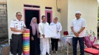 Wabup Intan Serahkan Hasil Program Bedah Rumah