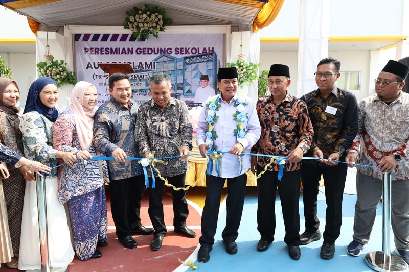 Bupati Tangerang Resmikan Gedung SMP IT Auladi Islami