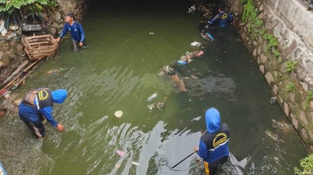 DPUPR Antisipasi Musim Hujan, DPUPR Tangerang Intensifkan Normalisasi Sungai