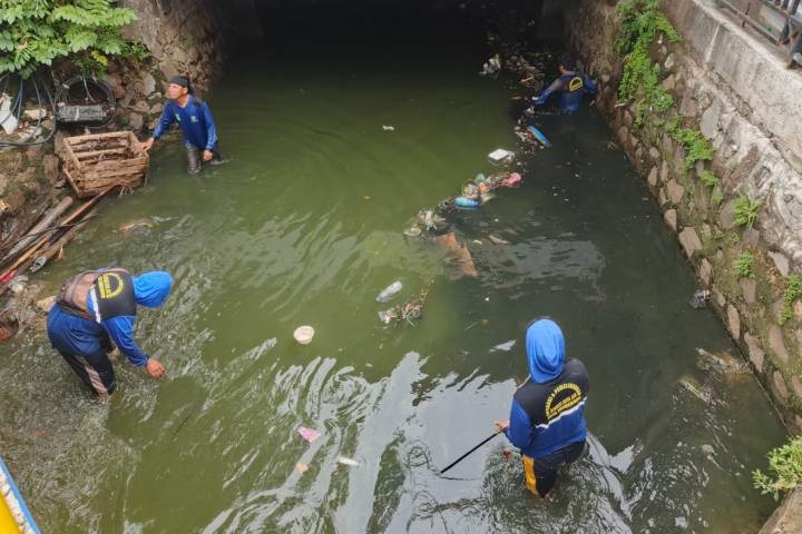 DPUPR Antisipasi Musim Hujan, DPUPR Tangerang Intensifkan Normalisasi Sungai