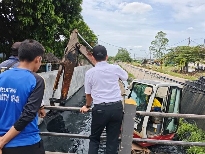 Pemkot Tangerang Tingkatkan Mitigasi Banjir, Kali Songsit Dinormalisasi