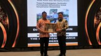 Dinilai Inspiratif, Walikota Tangerang Raih Penghargaan