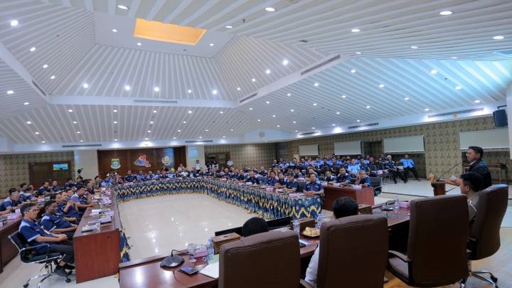 SACHRUDIN PENGEMUDI Sachrudin Kenang Masa Jadi Sopir Angkot Saat Buka Sosialisasi Perhubungan