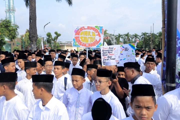 Sachrudin Ajak Santri Jadi Teladan dan Agen Perubahan Berbasis Ilmu dan Akhlak