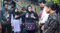 Wabup Intan Tinjau Rumah Tak Layak Huni di Kresek
