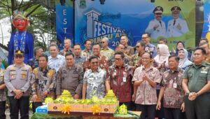 FESTIVAL PINTU AIR 10 (3) Wali Kota dan Wakil Wali Kota Tangerang beserta jajaran Forkopimda dalam pembukaan Festival Pintu Air 10