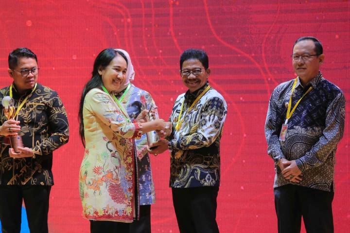 Pemkot Tangerang Raih Penghargaan Bhumandala Award