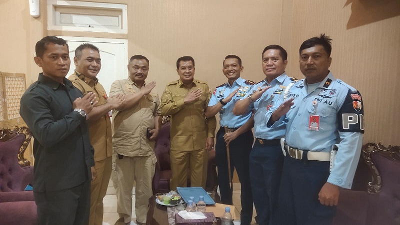 Perkuat Sinergi TNI AU dan Pemda, Komandan Lanud Rumpin Audiensi dengan Bupati