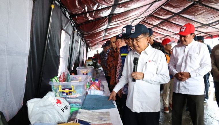 Bupati Tangerang Hadiri Pengecekan Logistik Bantuan PMI untuk Sumatera