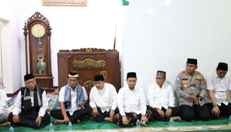 Bupati Tangerang Dampingi Gubernur Banten Safari Ramadan di Sepatan