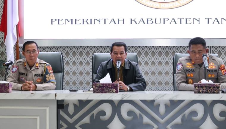 Pemkab Tangerang Hentikan Sementara Angkutan Tambang