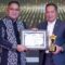 Menkop Ferry Juliantono Terima Golden Leader Award JMSI