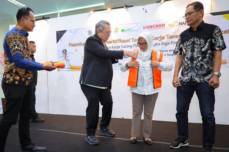 Pemkot Tangsel Cetak SDM Konstruksi Berkualitas, 150 Tukang Ikuti Sertifikasi Nasional