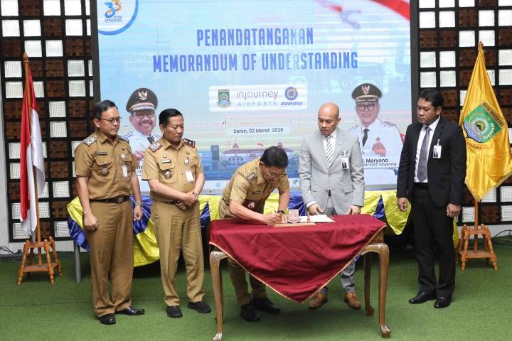 Walikota Sachrudin Teken MoU Penguatan Akses Bandara