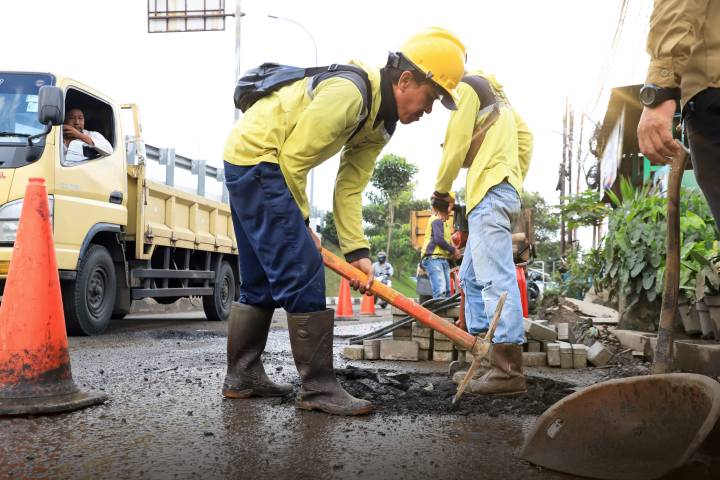 DPUPR Kota Tangerang Perbaiki 334 Segmen Jalan Berlubang Selama Februari 2026