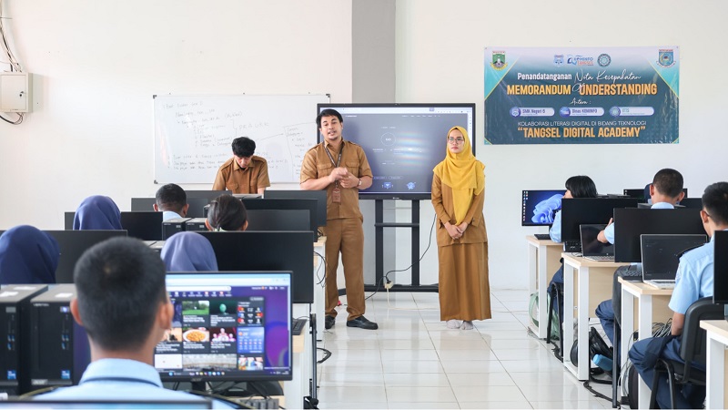 Program “Expert Goes to School” Bekali Siswa SMKN 6 Tangsel