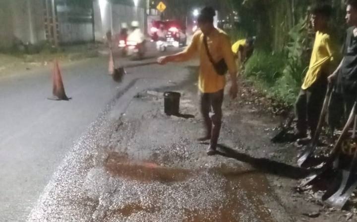 DPUPR Kota Tangerang Perbaiki Jalan Arya Kemuning