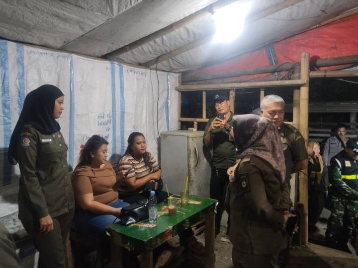 Satpol PP Tangerang Razia Warung Karaoke di Periuk