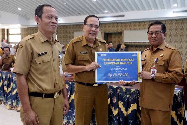 Sebanyak 108 ASN Pensiun, Pemkot Tangerang Beri Apresiasi